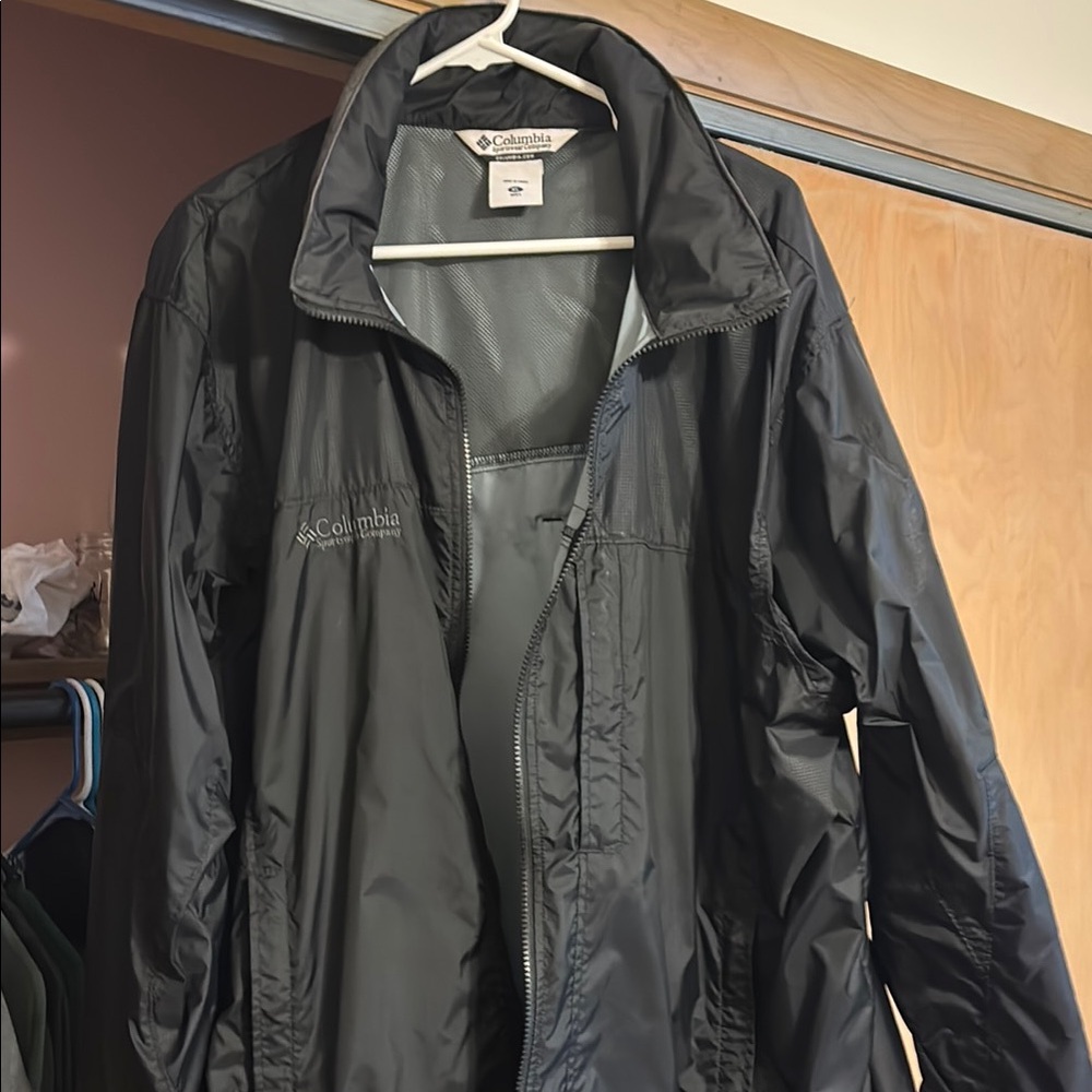 Columbia Black Rain Jacket Modern Casual Style